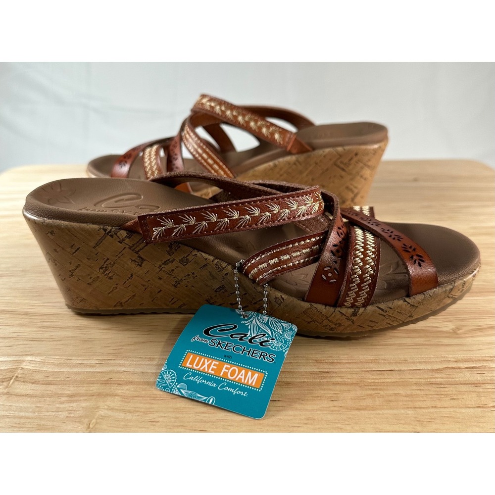 NWT Skechers Womens Cali Luxe Foam Wedge Sandals 6.5 Beverlee Tiger Browm